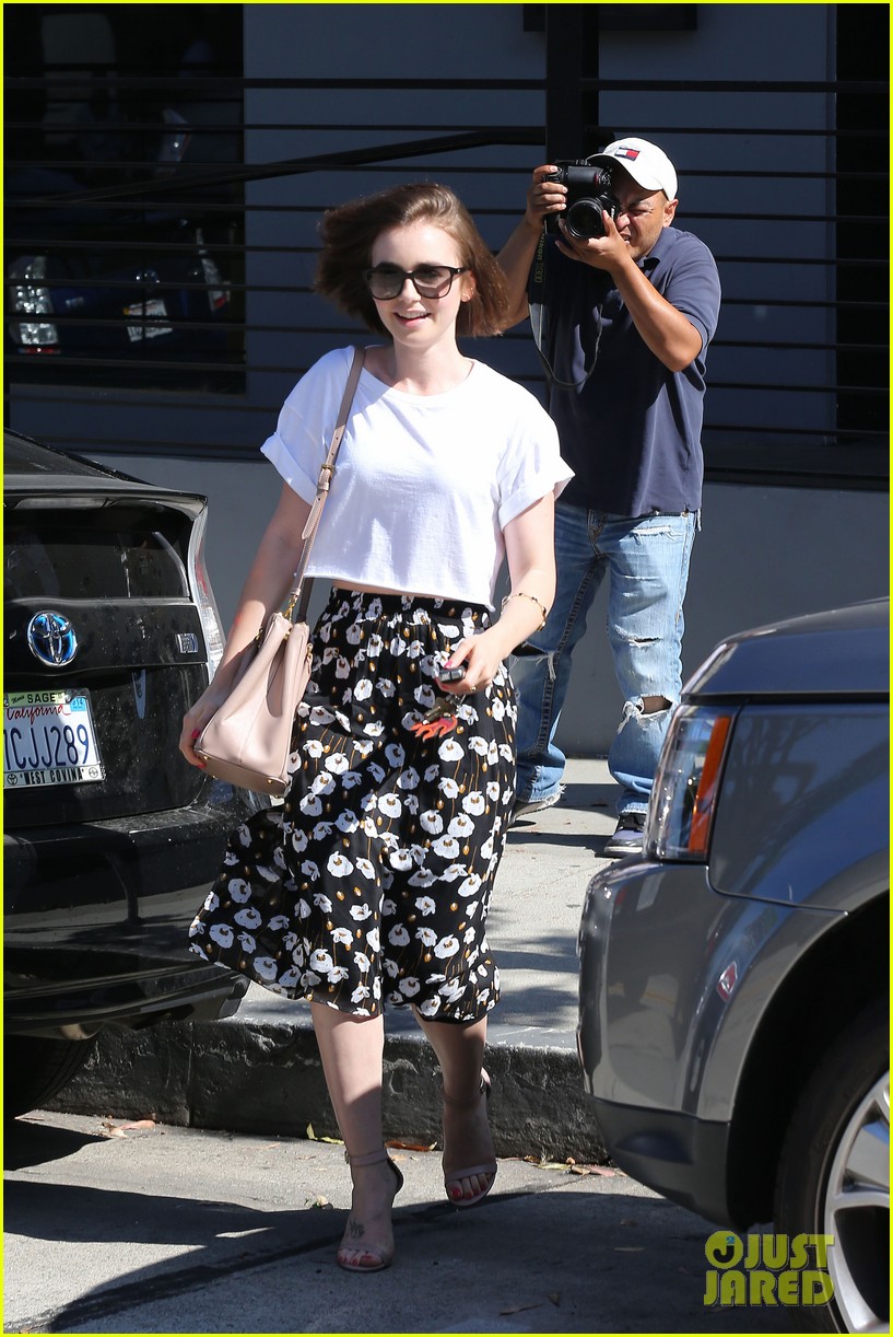lily collins salon stop before holiday 023149236