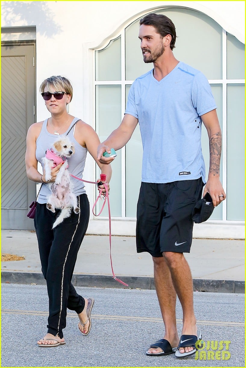 kaley cuoco ryan sweeting are home best trip ever 06