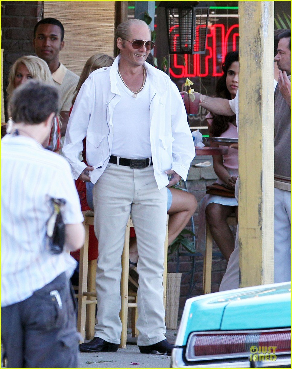 johnny depp discolored teeth for black mass 01