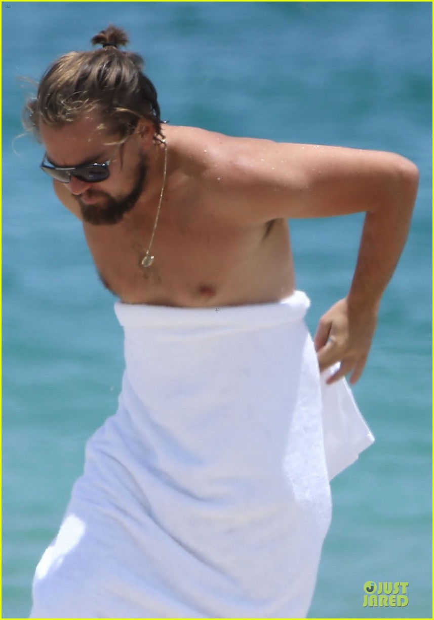 leonardo dicaprio goes shirtless for ocean splash in miami 063159855