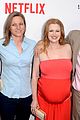 mireille enos shows off her baby bump at premiere of the killing 07