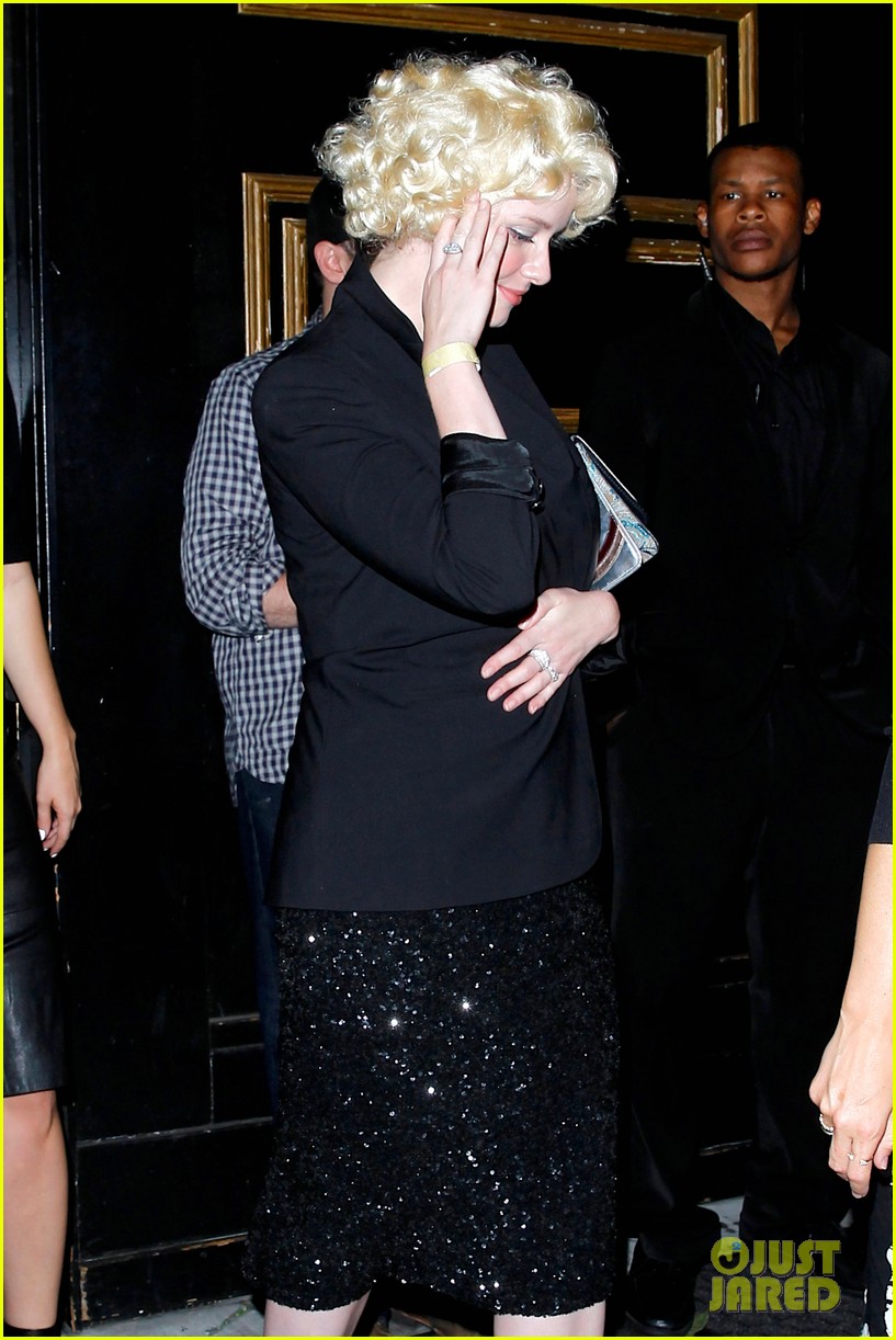 Christina Hendricks Shares 'Goth' High School Throwback, image size:817x1222