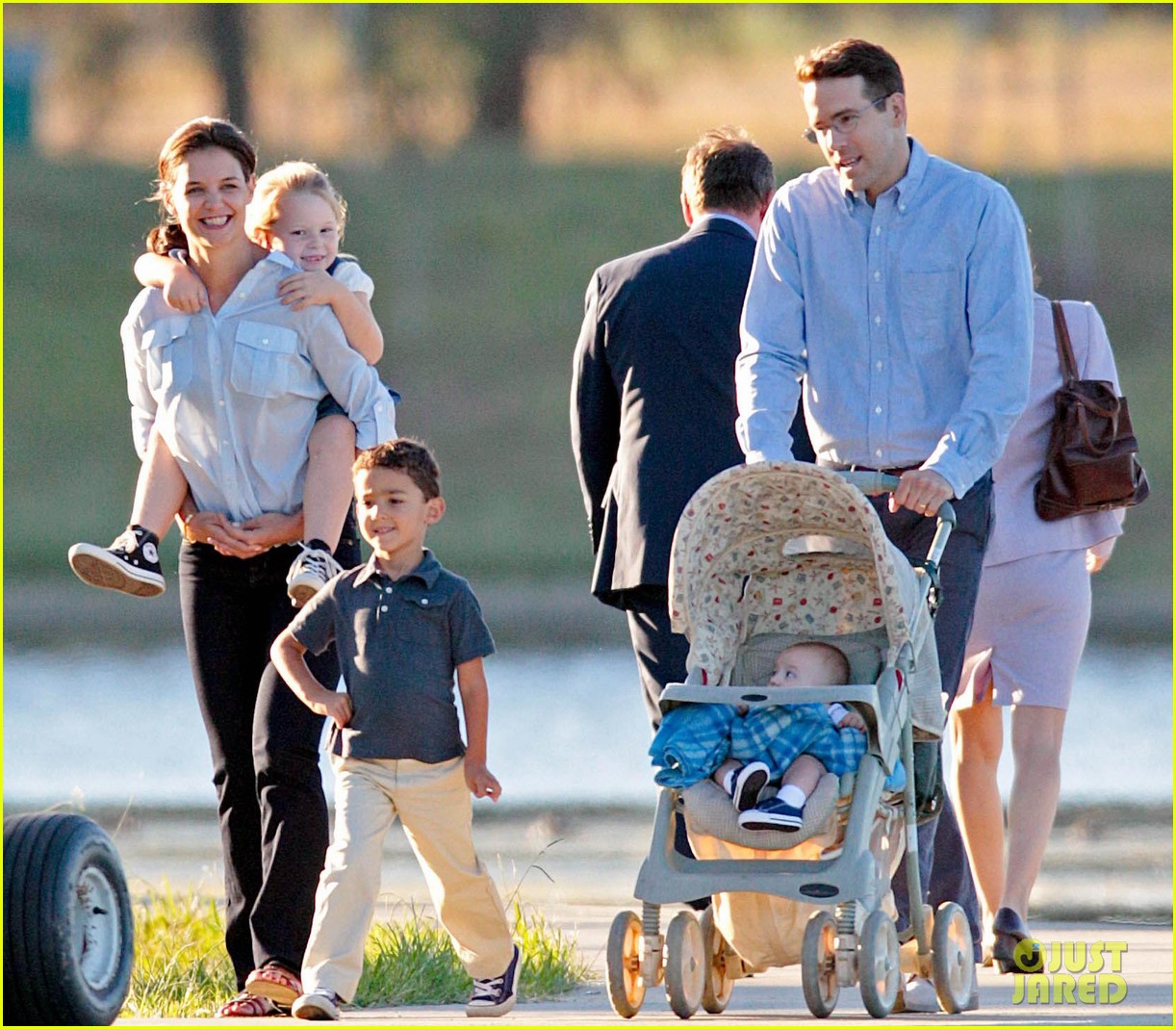 katie holmes ryan reynolds would have the cutest family 12
