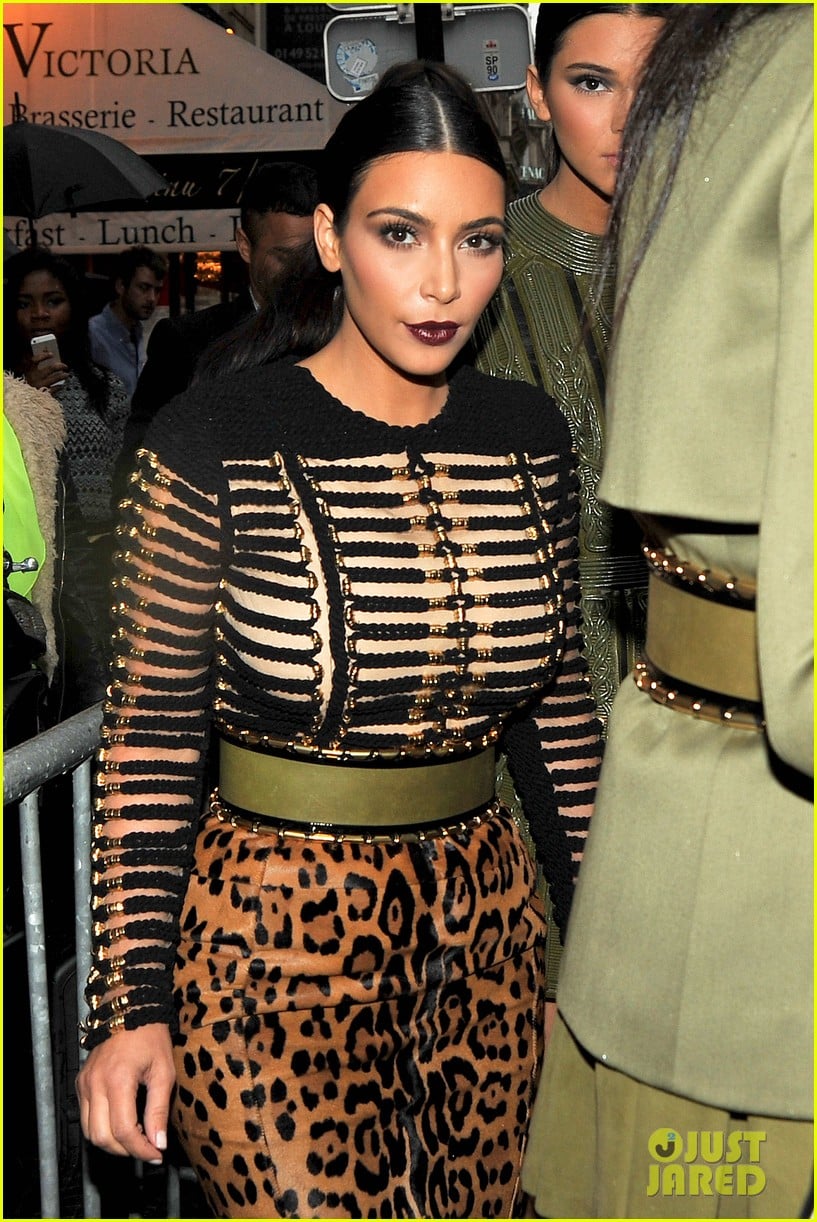 kim kardashian kendall jenner balmain paris fashion week 02