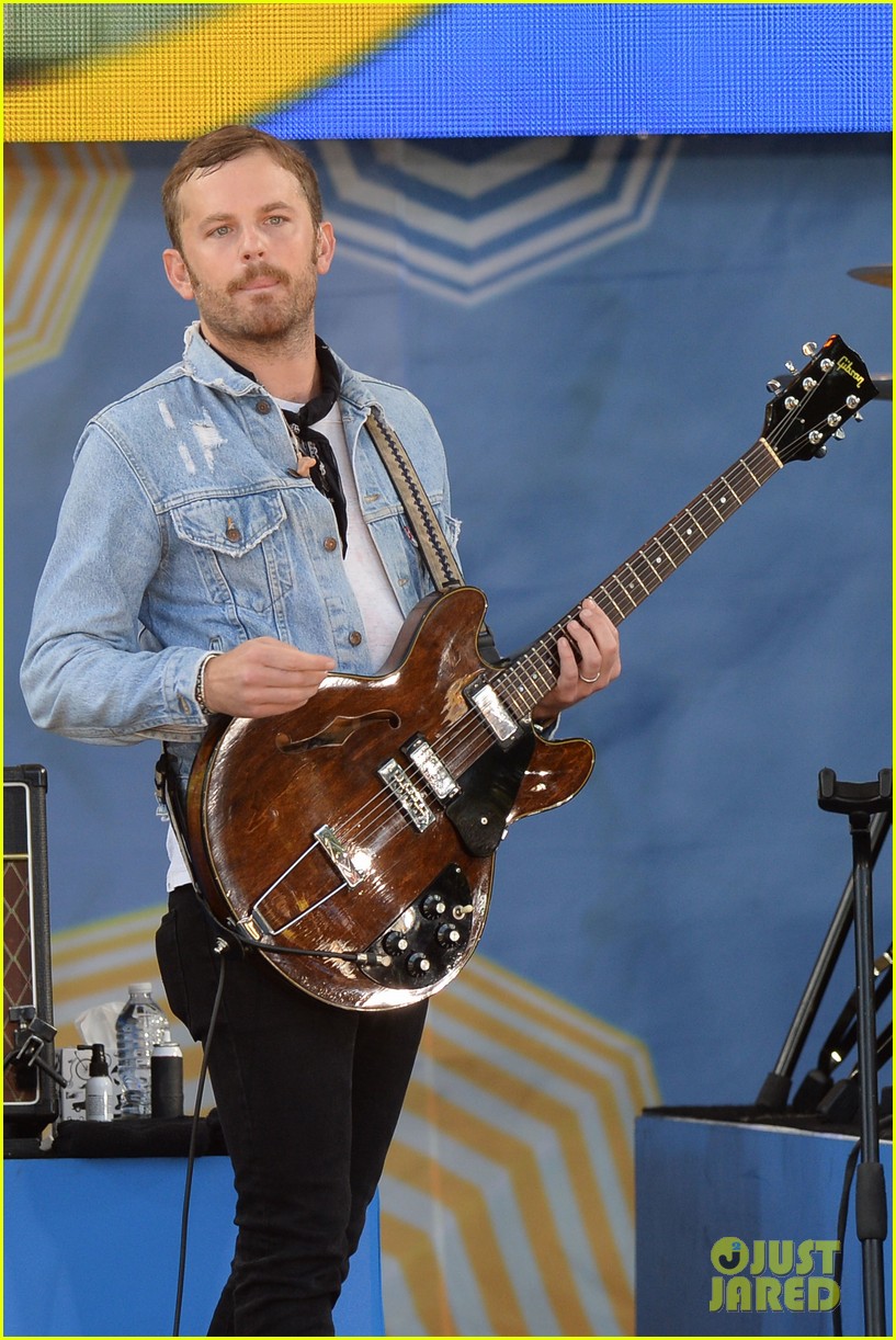kings of leon rock the house at central park 33