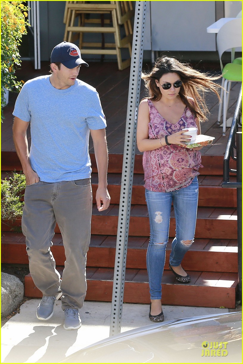 Ashton Kutcher Is 'Super Excited' to Have Baby with Fiancee Mila Kunis