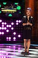 kelly osbourne brings out her best looks as host for the young hollywood awards 16