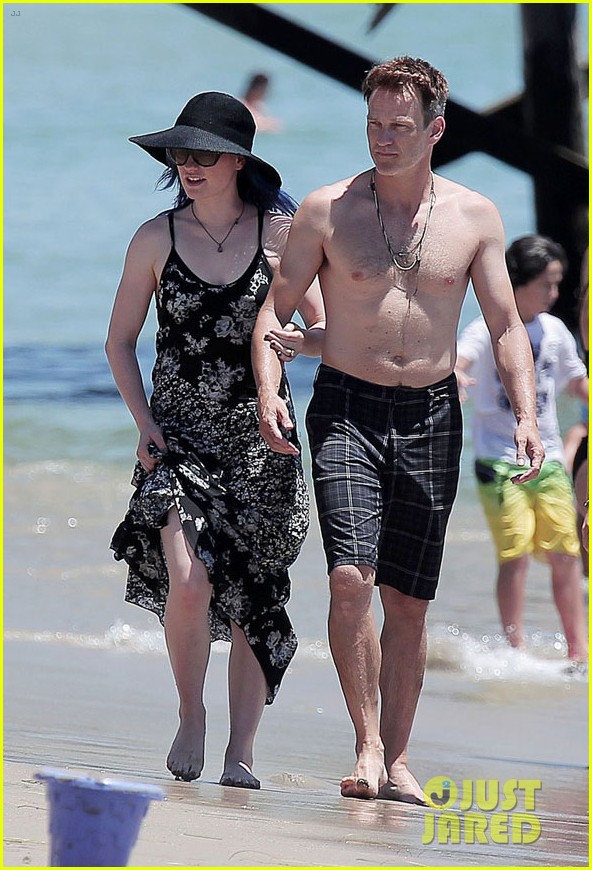 Anna Paquin Celebrates 32nd Birthday with Shirtless Hubby Stephen Moyer