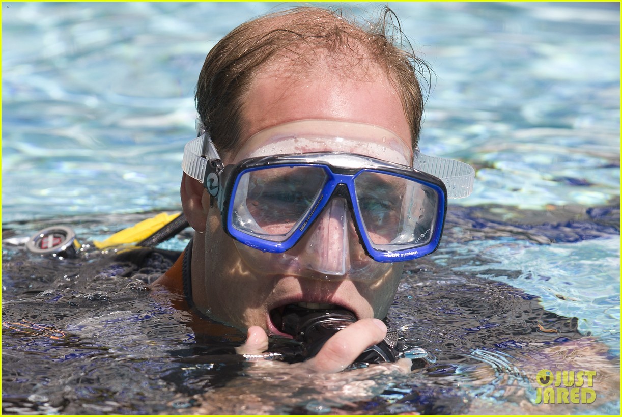 prince harry polo prince william snorkeling pool 103154684