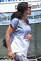 kelly rowland displays her bare baby bump during gym workout 08