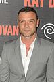 liev schreiber suits up for ray donovan season 2 premiere 02