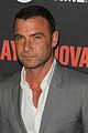 liev schreiber suits up for ray donovan season 2 premiere 18