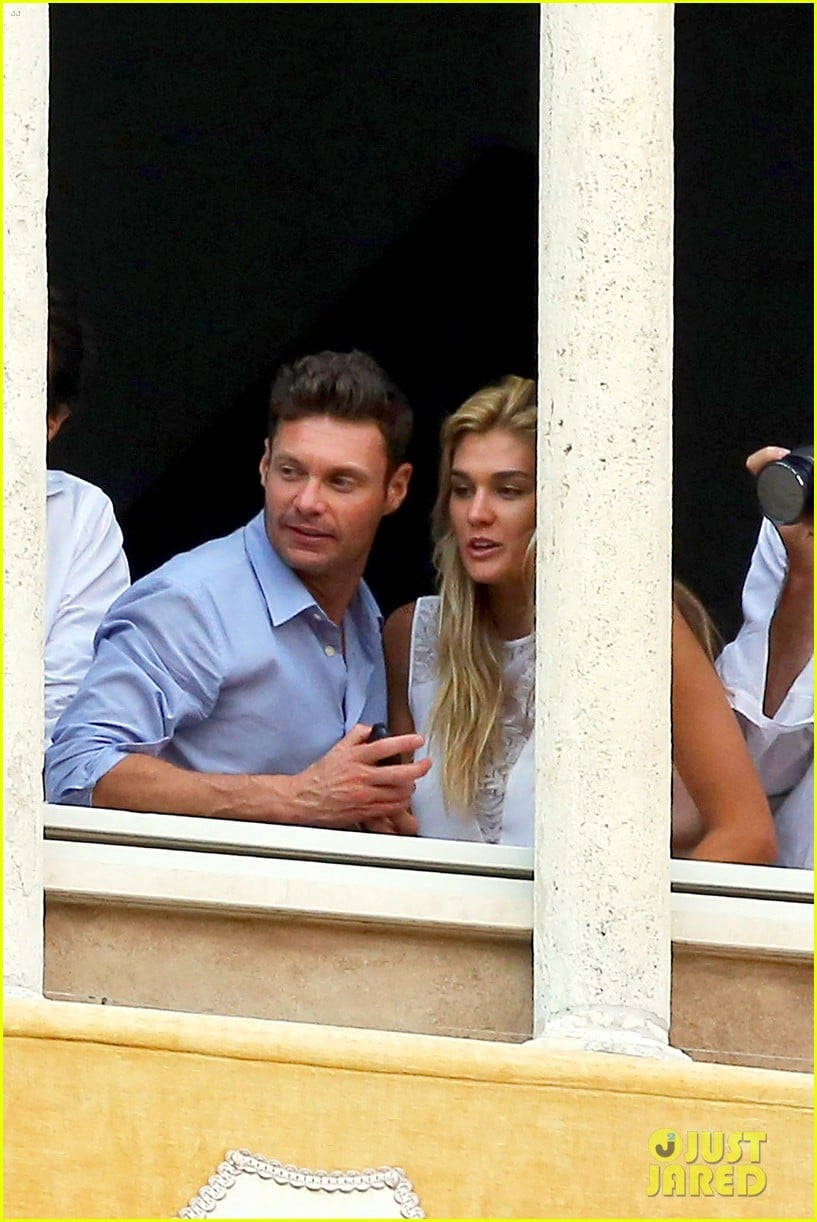 ryan seacrest cozies up to girlfriend shayna taylor 13