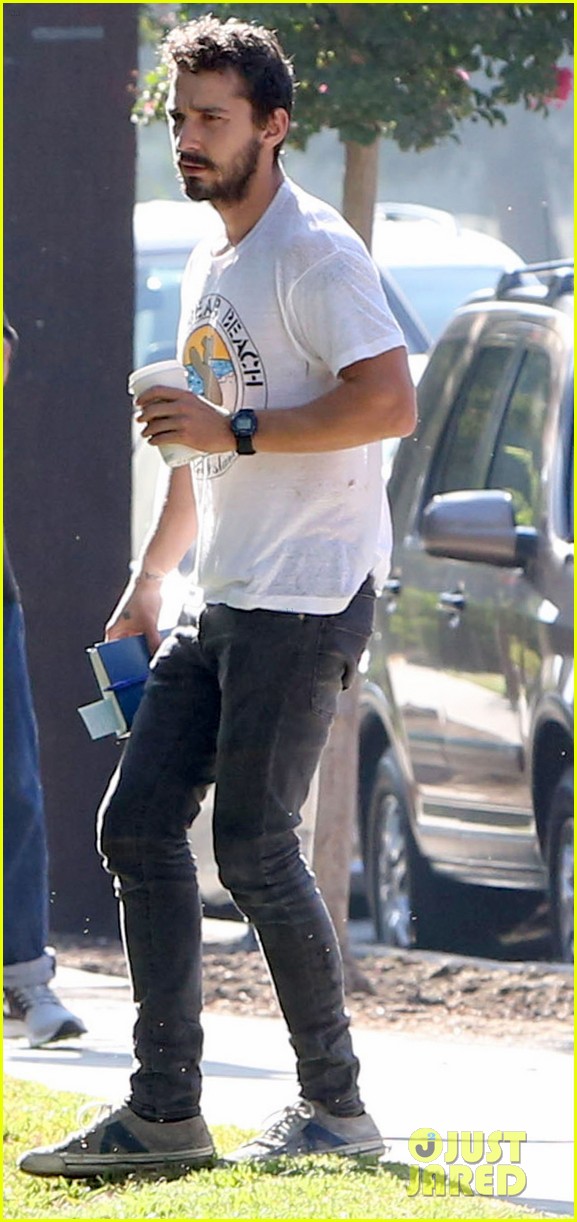 shia labeouf steps out for an early morning meeting 013148960