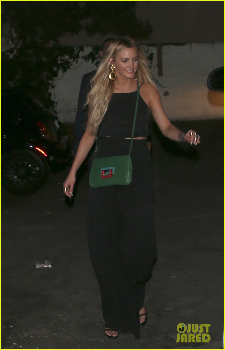 ashlee simpson evan ross are stylish duo for dba night out 043152190