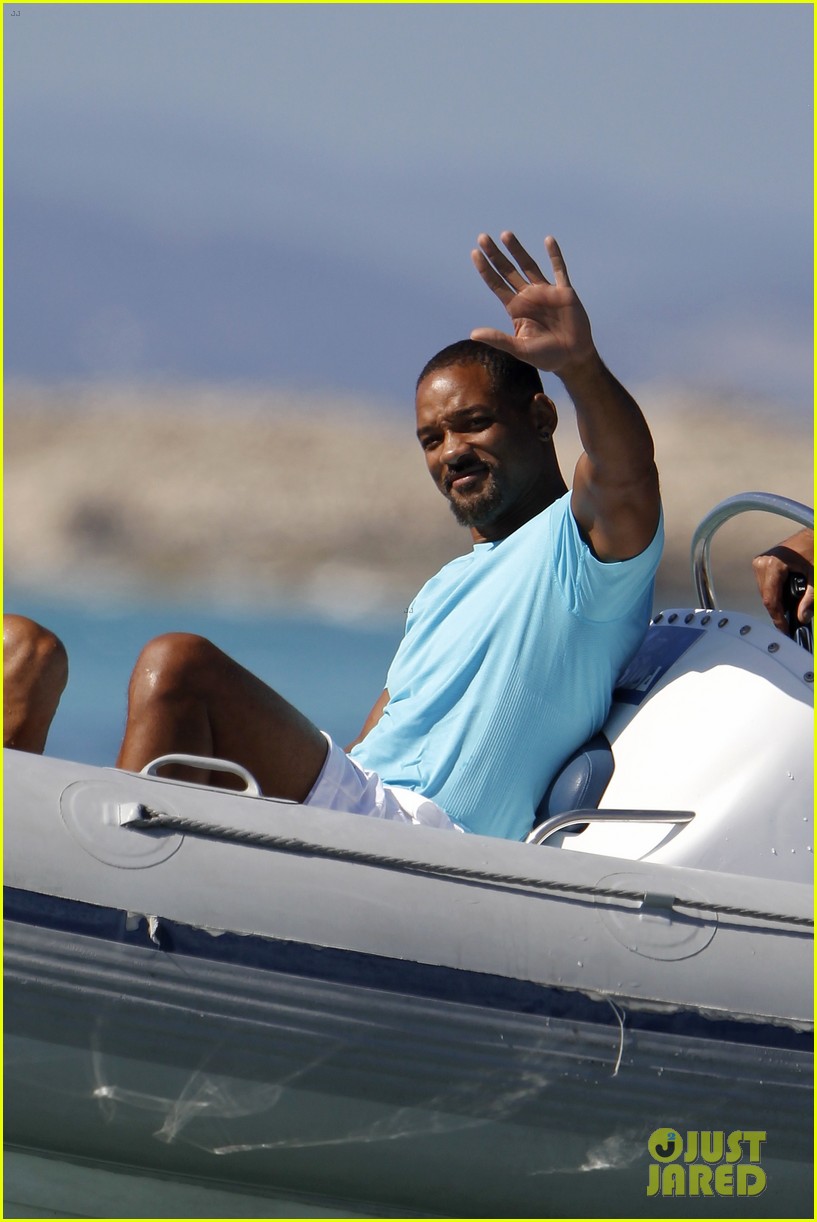 will smith shirtless boating calvin harris festival 043154655