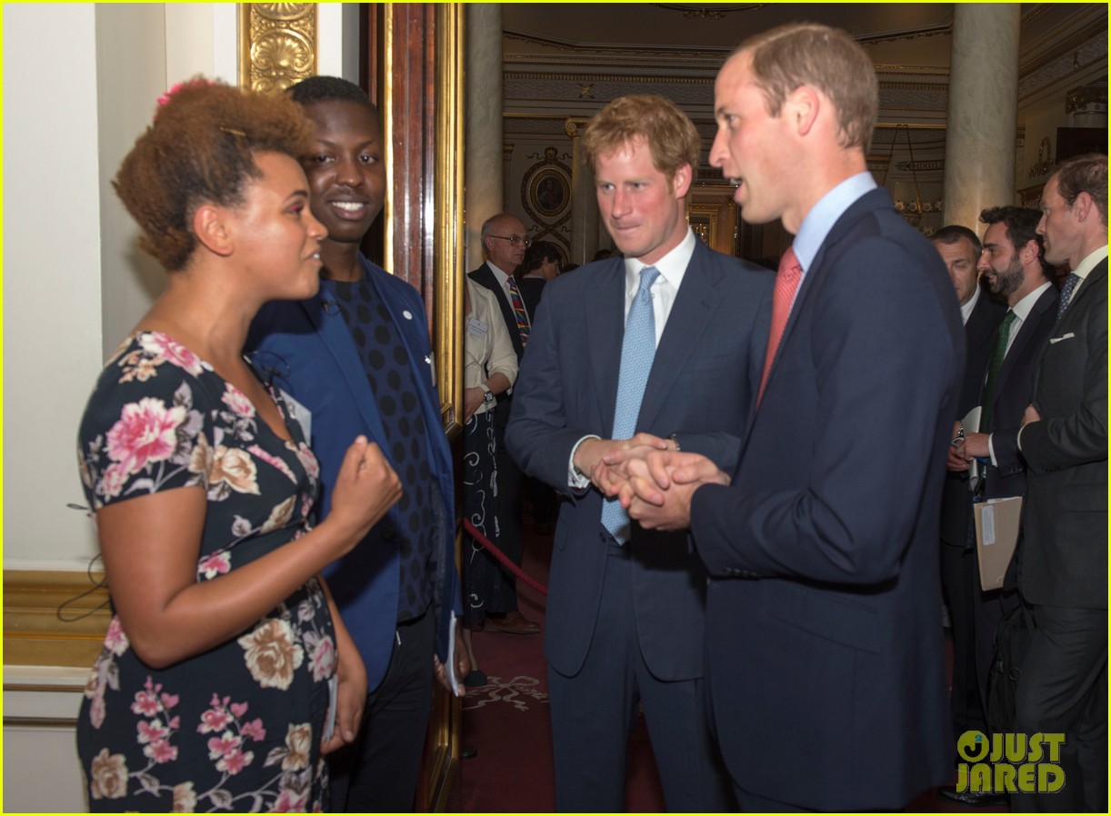 prince william jokes george bath time quite painful 223152564