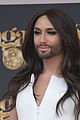 bearded drag queen conchita wurst receives pride award 08