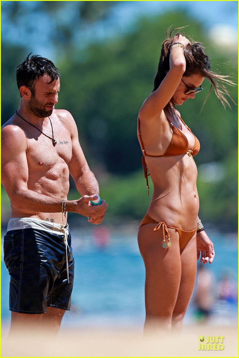 alessandra ambrosio shows off bikini body in maui 023176635