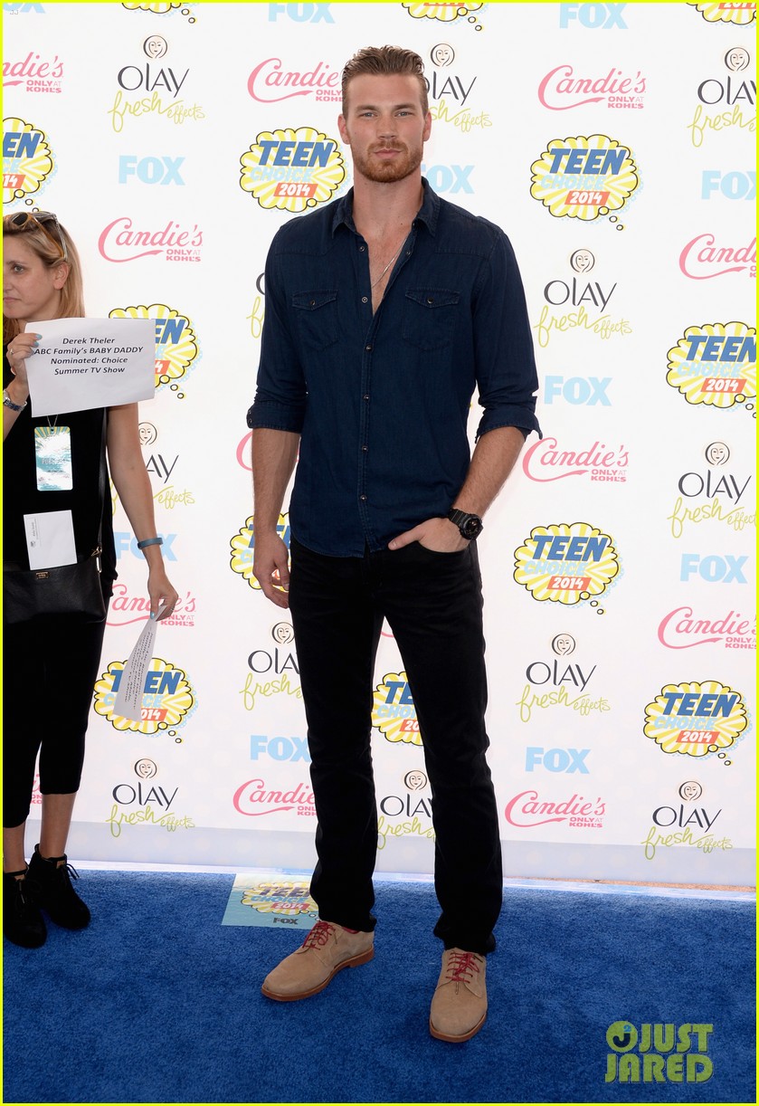 baby daddy cast hits up teen choice awards 2014 033174261