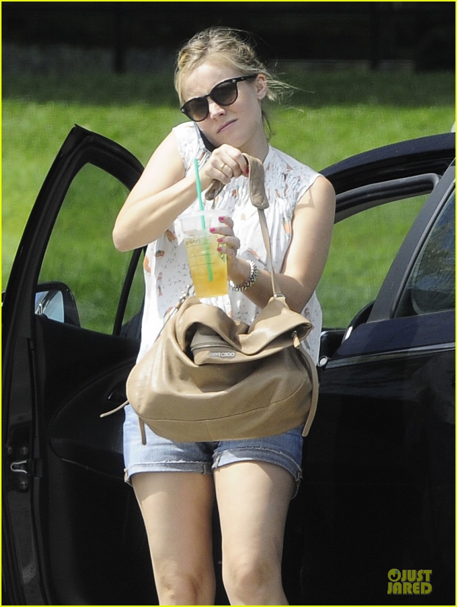 Kristen Bell Compares Her First & Second Pregnancies Photo 3179380
