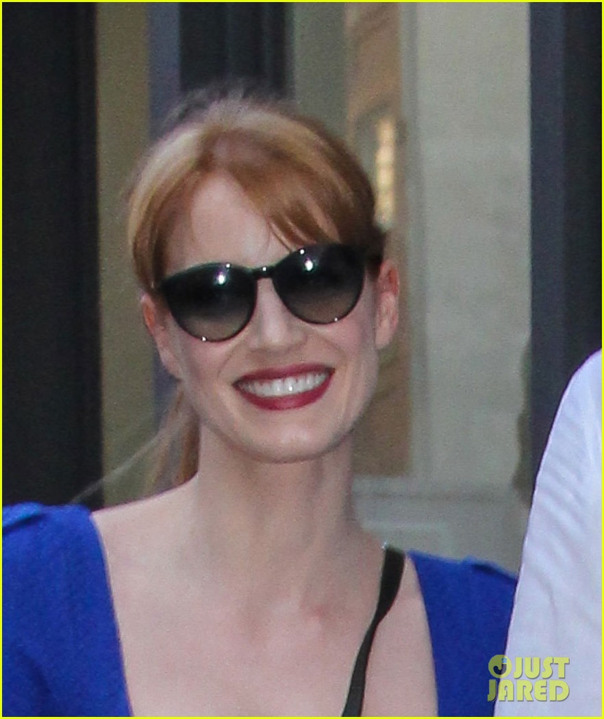 jessica chastain boyfriend gian luca hold hands nyc 053179863