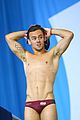 tom daley wins gold at commonwealth games 02