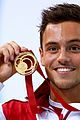 tom daley wins gold at commonwealth games 21