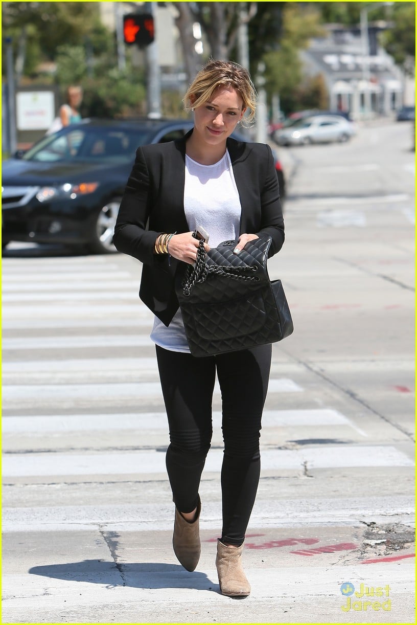 hilary duff steps out after new song 12