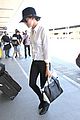 lena dunham allison williams jet out of lax after eventful emmy awards 08