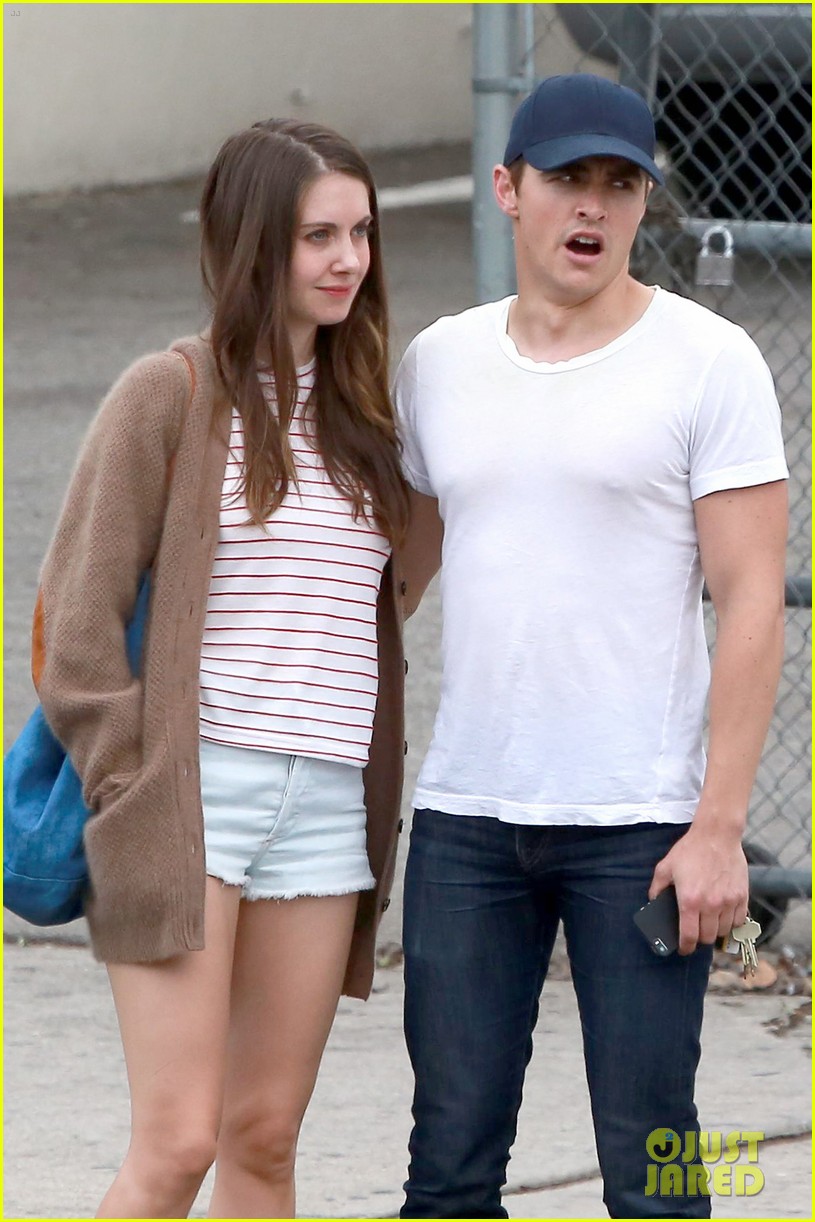dave franco girlfriend alison brie hold hands 023170068