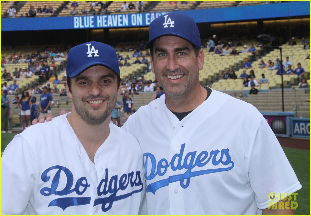 lets be cops jake johnson rob riggle dodgers pitch 033169858