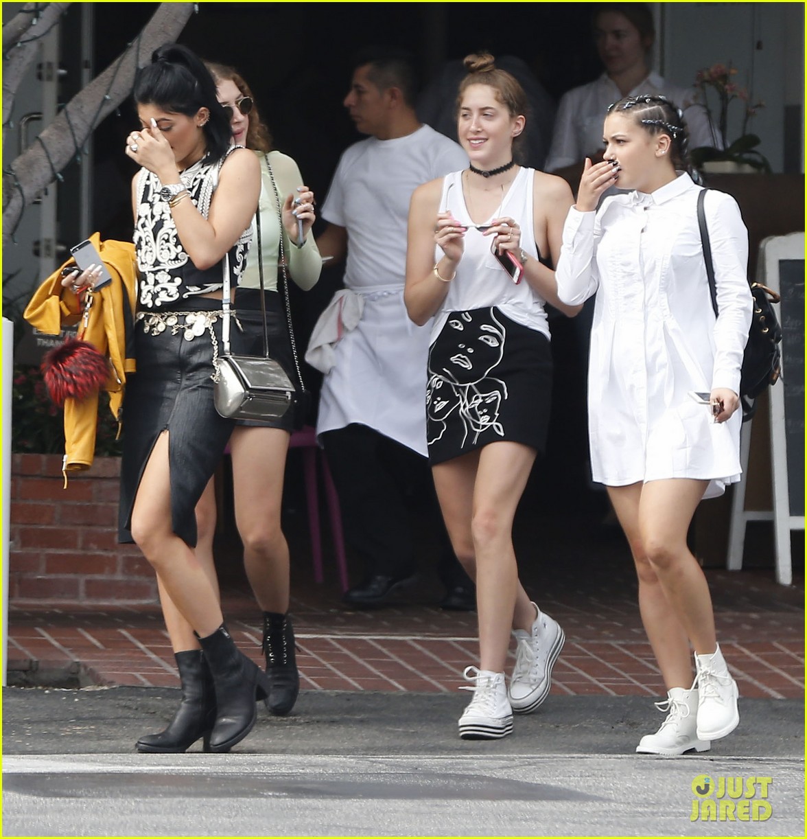 kendall kylie jenner ireland baldwin hang out nyc 143169696
