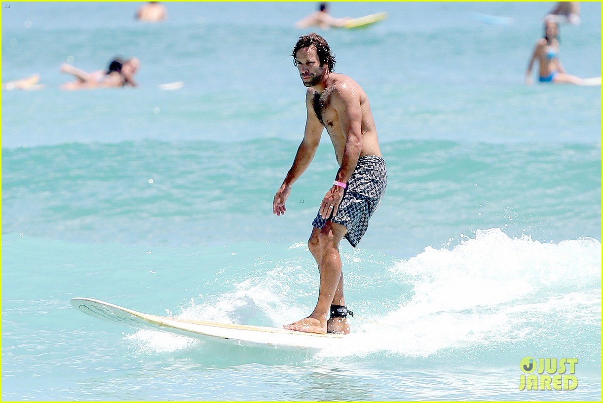 jack johnson shows off hot body shirtless surf session 103169400