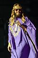 jared leto crowns himself king at 30 seconds to mars concert 02