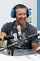 chris martin jokes about commenting on ariana grande videos 05