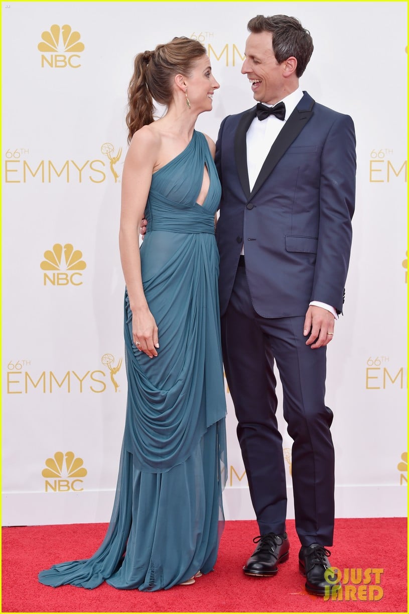 seth meyers hits red carpet before hosting duties emmys 2014 01