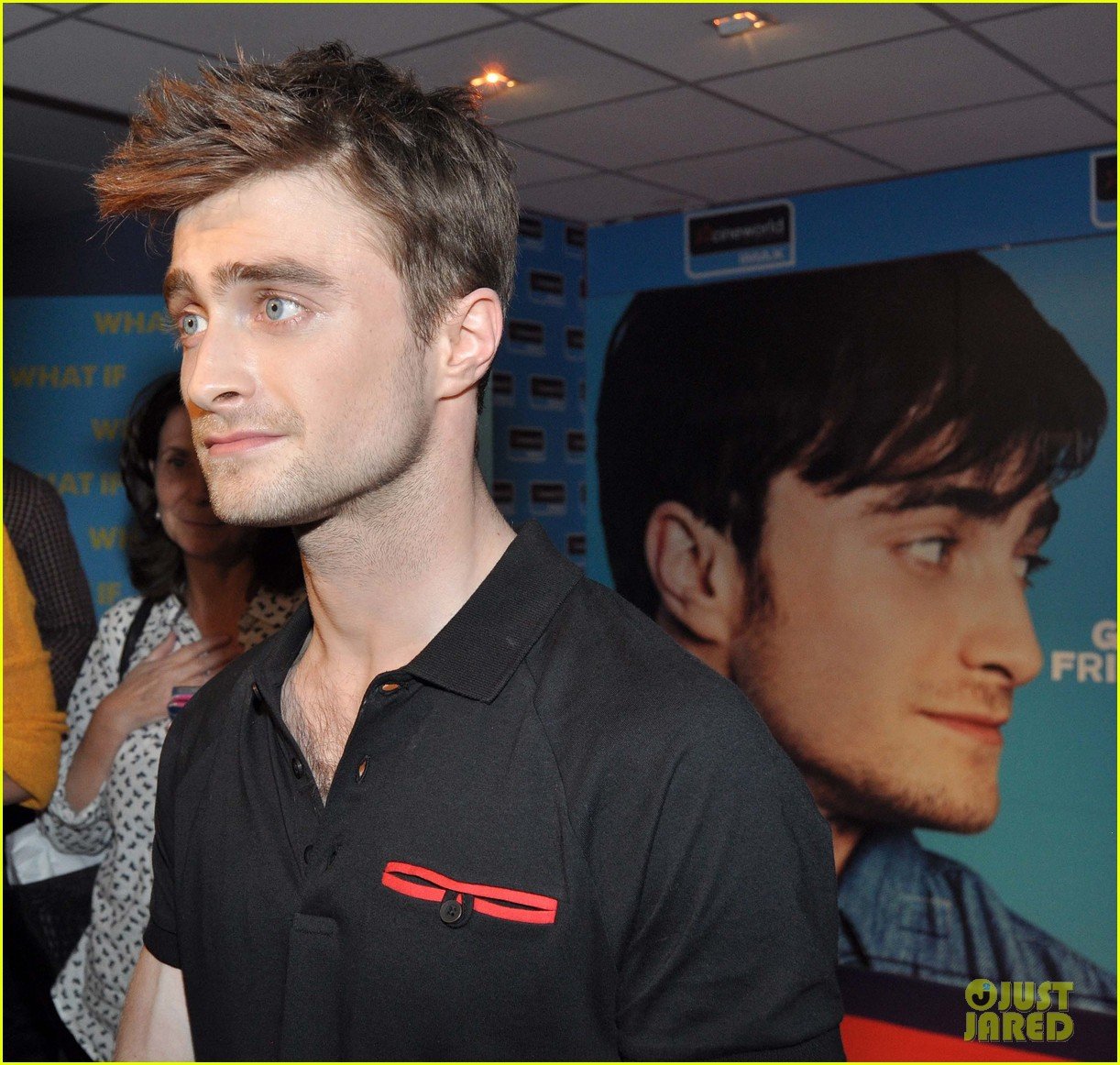 daniel radcliffe pose with fans what if dublin ireland 25