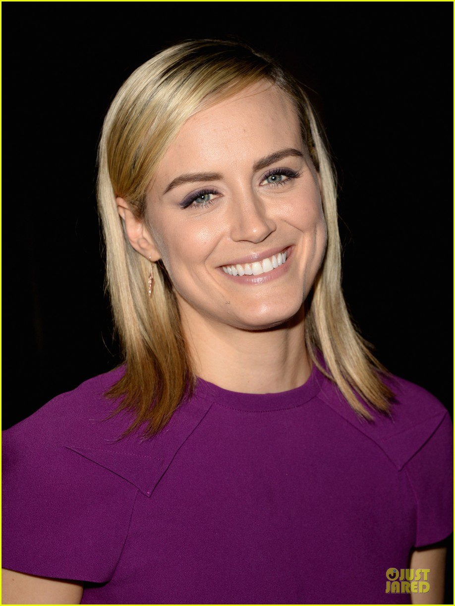 taylor schilling natasha doll up for oitnb panel discussion 023170776