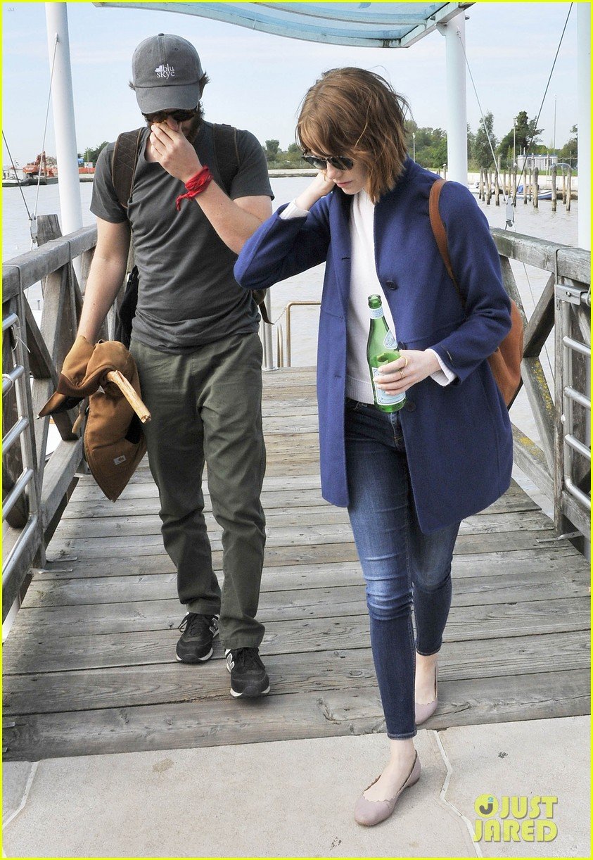 emma stone andrew garfield leave venice after film festival 033187265