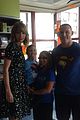 taylor swift visits young cancer patient 15
