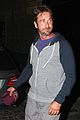 gerard butler treats himself to casaul chiltern night out 02