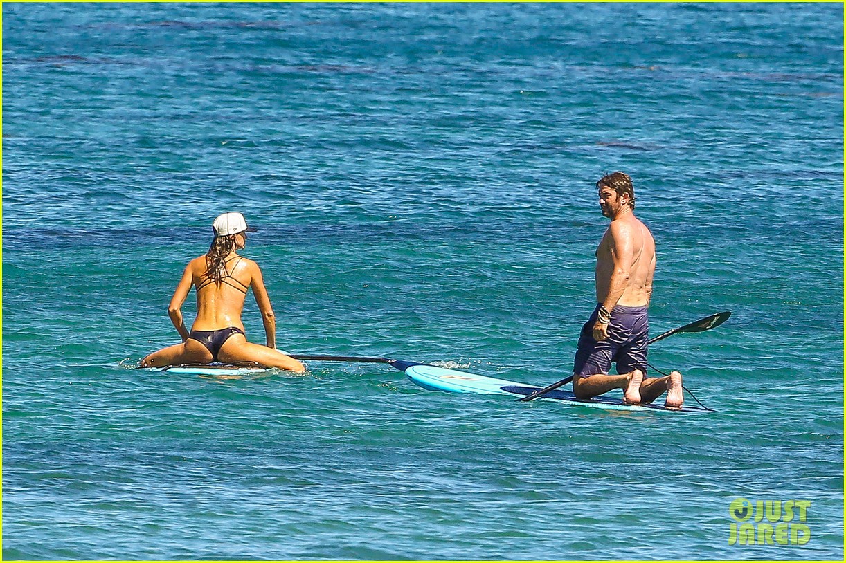 gerard butler makes out with mystery girlfriend on the water 343205071