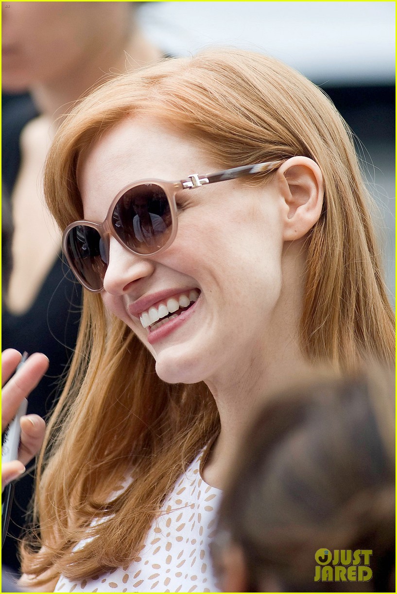 jessica chastain glams up for disppearance of eleanor rigby 133202736