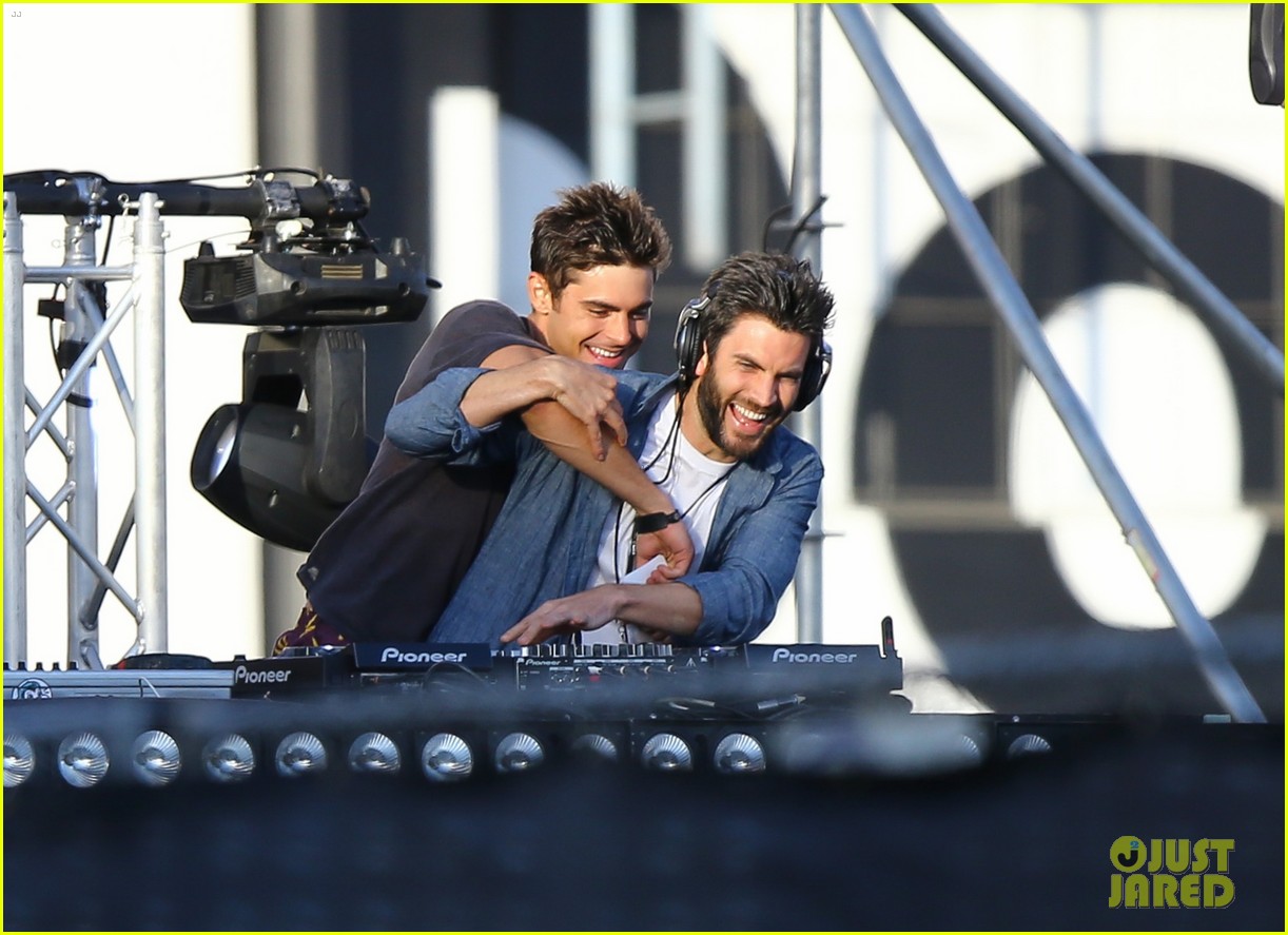 zac efron showcases dj skills for we are your friends 013208250
