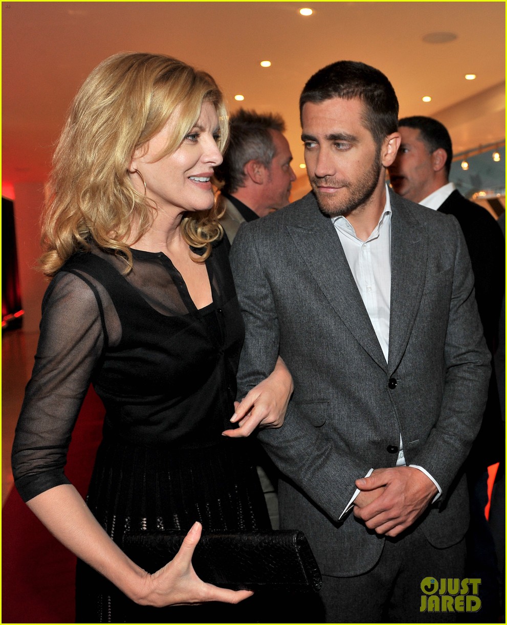 jake gyllenhaal mom worried about weight loss 02