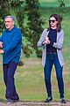 anne hathaway does tai chi in the park with robert de niro 11