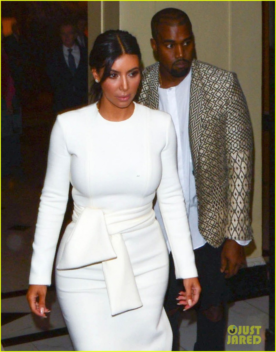 kim kardashian kanye west hold hands for london dinner date 15