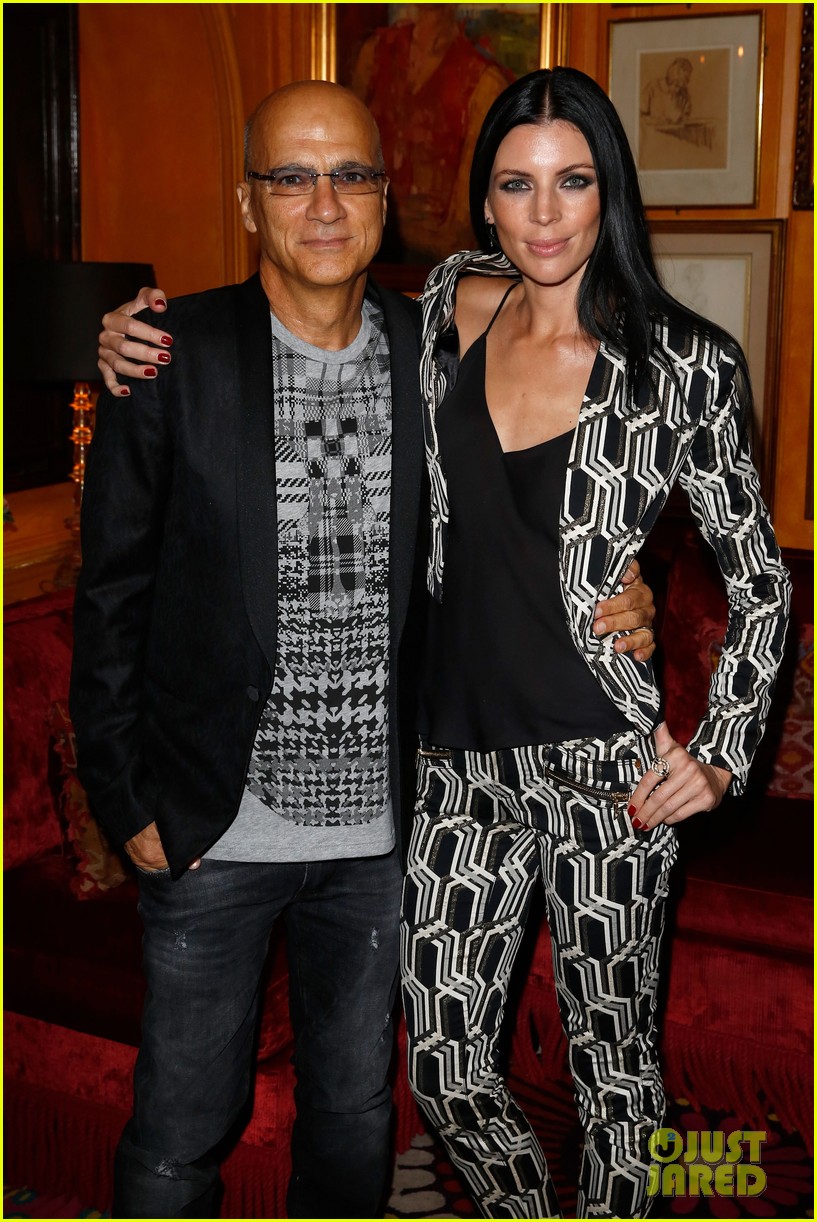 keira knightley supports liberty ross new fashion line 09