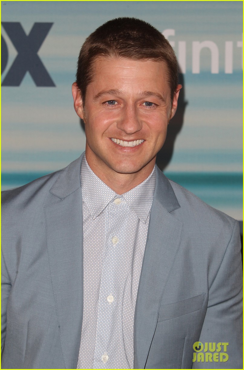 ben mckenzie andy samberg are handsome fellas at foxs fall eco casino party 03